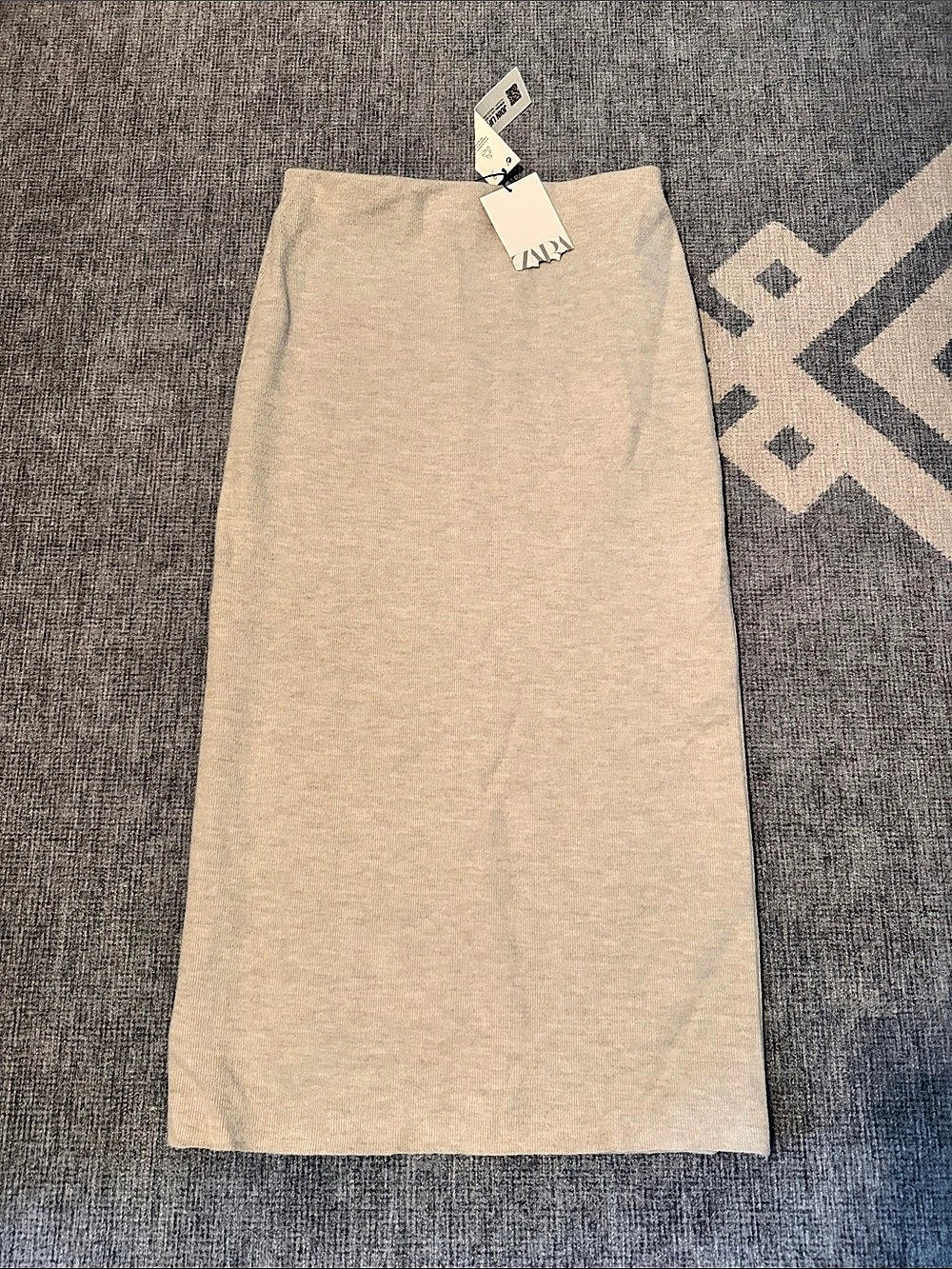 Zara Midi Sweater feel Skirt in Beige Size Small - NWT